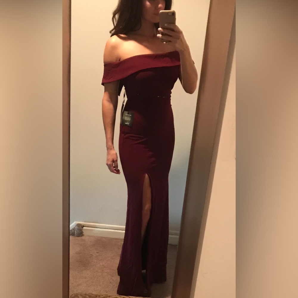 Elegant Off-Shoulder Burgundy Dress
